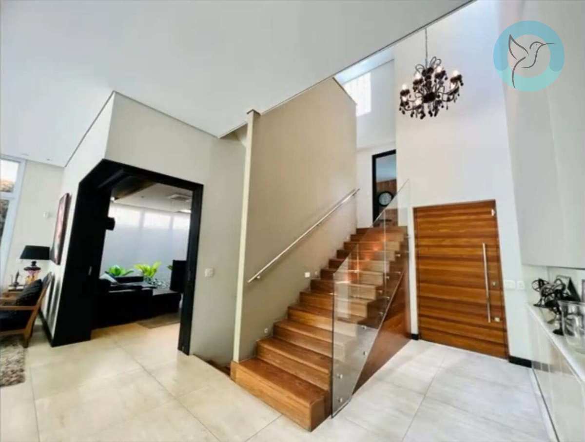 Casa à venda com 4 quartos, 440m² - Jardim das Bandeiras,São Paulo