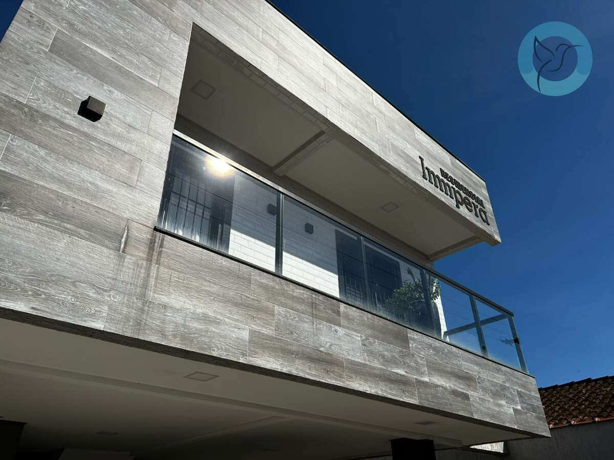 Casa de condomínio à venda com 2 quartos, 51m² - Guilhermina,Praia Grande